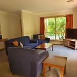 Delany Villas Bright - Spa Luxury On Delany Avenue