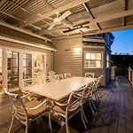 Ridgeview, 34 Walkers Lane
