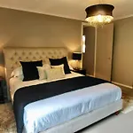 Collins Retreat - 4 Bedroom Home With Pool