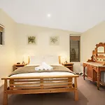 Bright Woodlands Retreat