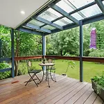 Rail Trail Cottage - Bright
