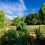 Autumn Abode Cottages - One