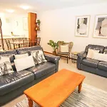 Cedar Holiday Units - Apartment 3