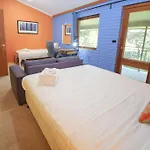 Cedar Holiday Units - Apartment 1
