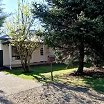 The White House & Retreat, Bright
