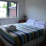 The Track - Beautiful Townhouse In Bright