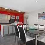 Breakaway Bright - Superb Townhouse