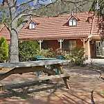 Cedar Cottage - Tudor Village