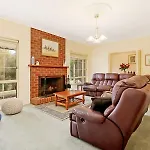 Alpine Mist - Spacious 5 Bedroom Home