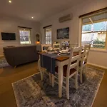 Autumn Beauty - Cottage 4