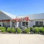 Summer Home - Our Place At Bright