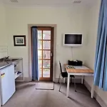 Elm Lodge Bright
