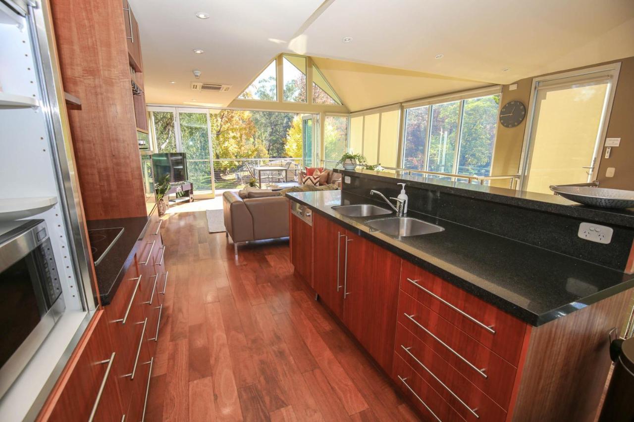 The Glass Pinnacle Holiday home Bright