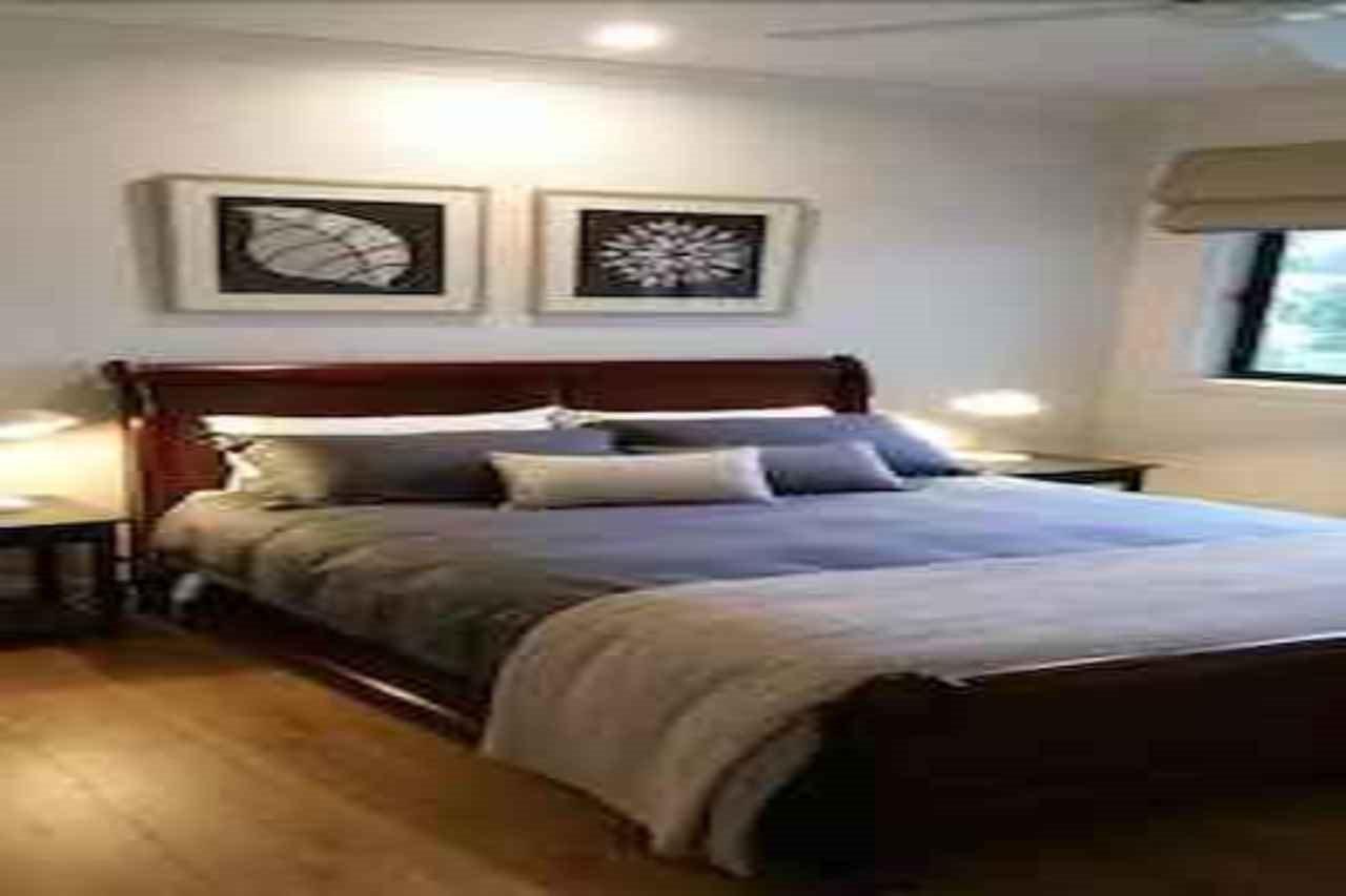 @ - Cosy * Bright