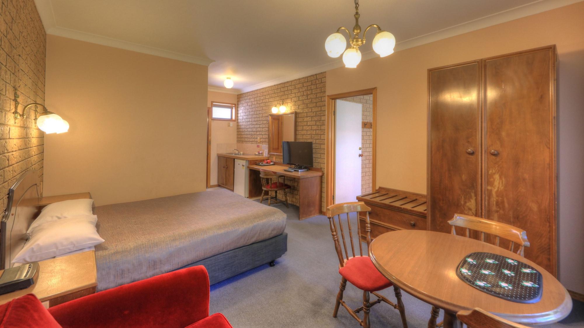 Hotel Barrass John Motor Bright