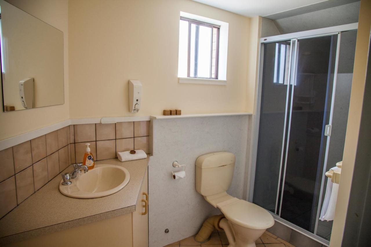 Cherry Lane Apartment *