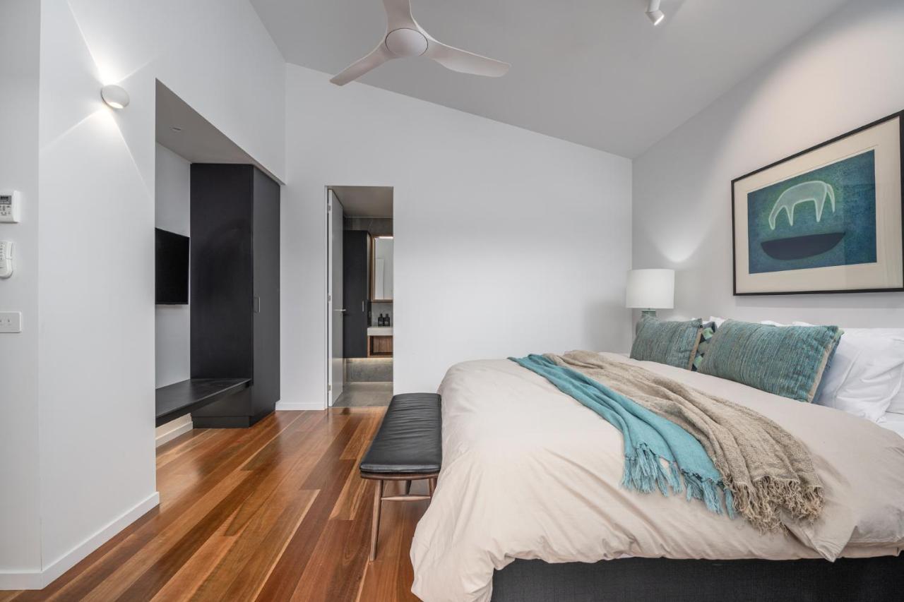 Olsen Penthouse - Art House Apartment *