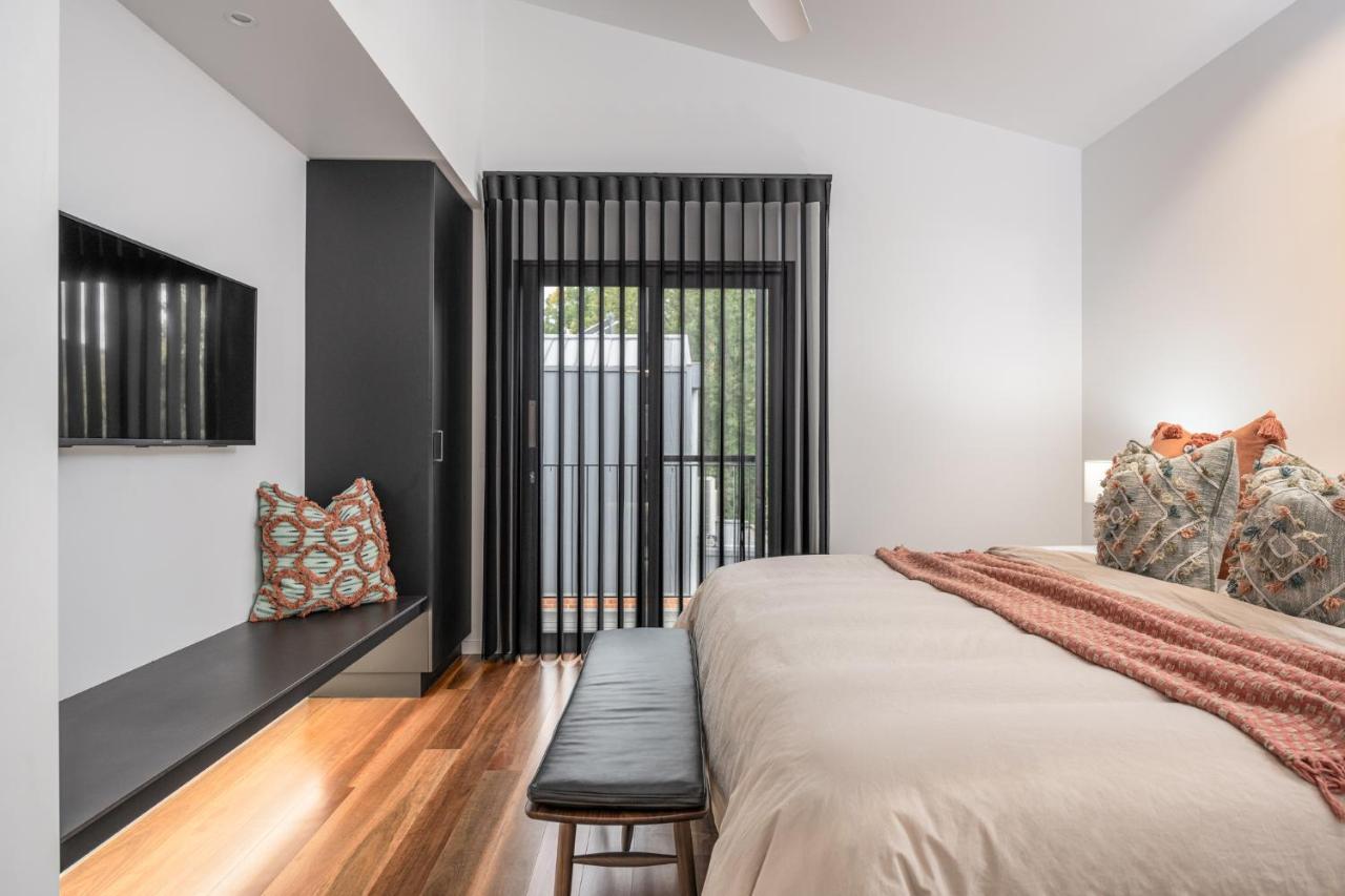 Olsen Penthouse - Art House Apartment *