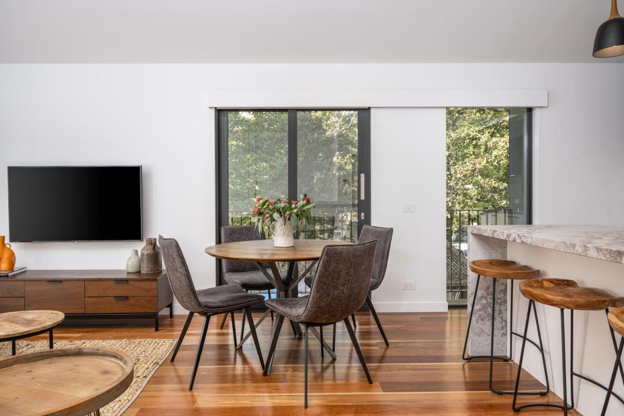Reed Townhouse - Art House Apartment *