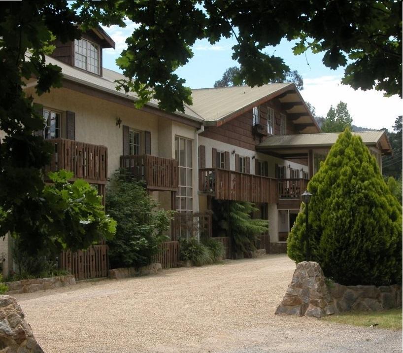 Bright Chalet Bright