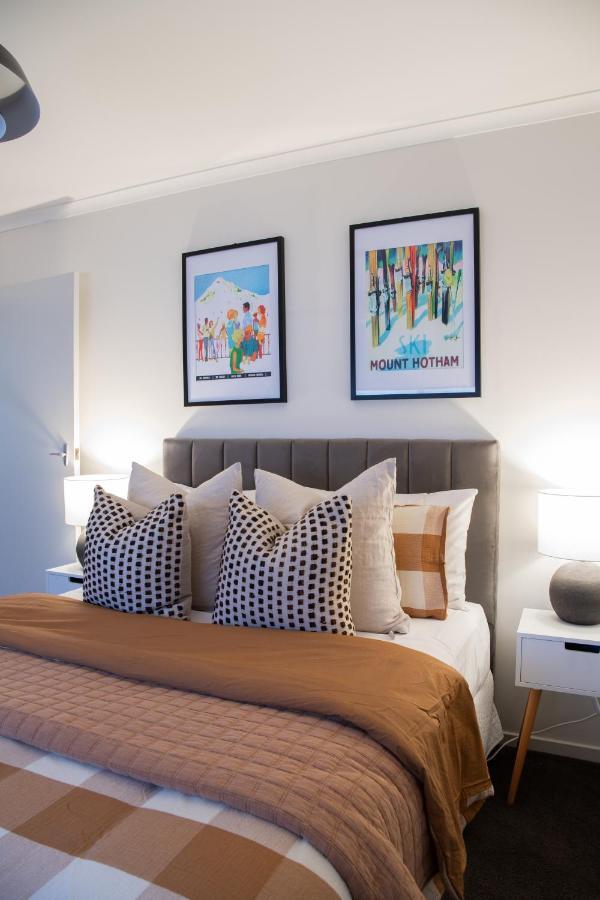 13 Mountbatten Bright