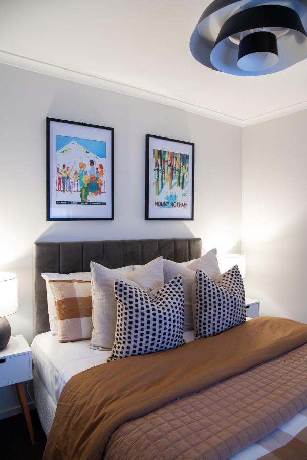13 Mountbatten Bright
