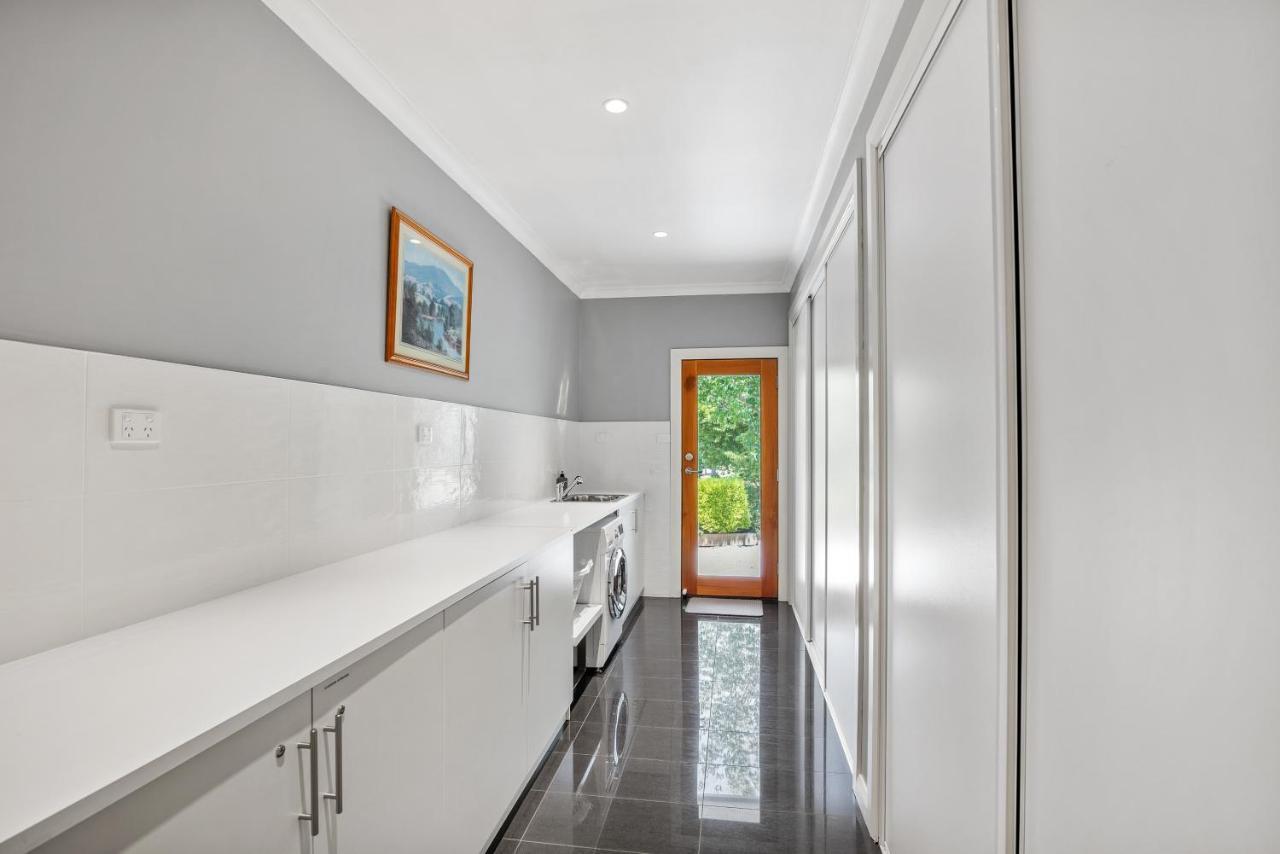 Holiday home Feathertop Bright