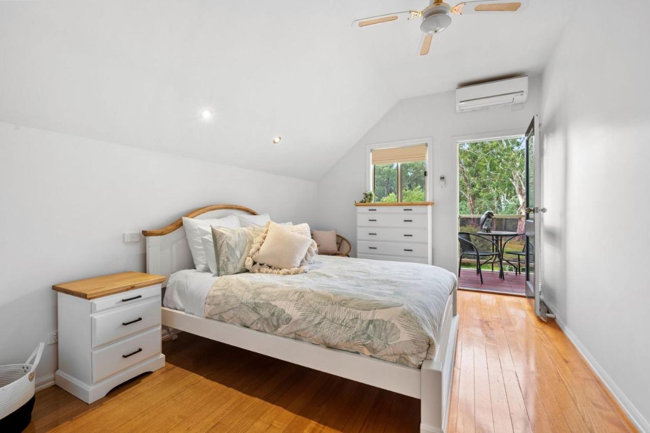 Morses Creek Getaway * Bright