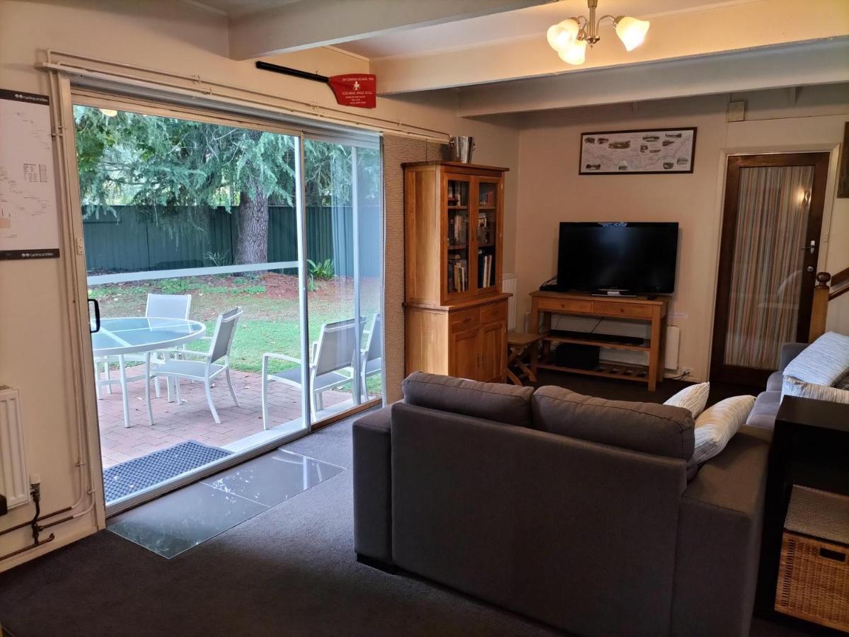 Ageri House Holiday home Bright