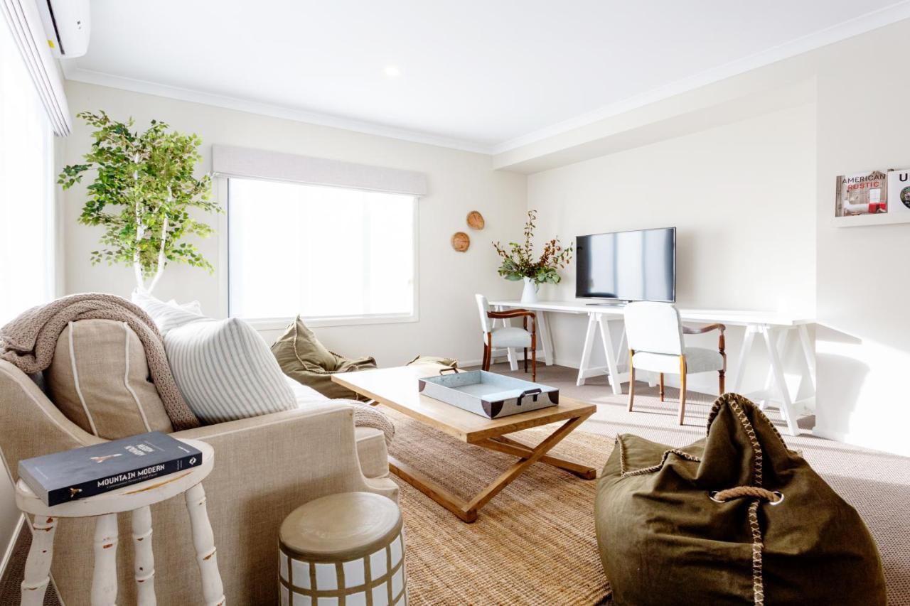 Bridgewater Villa Bright