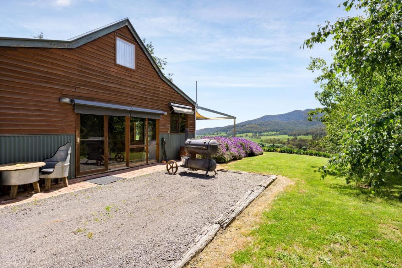 Holiday home At Quins Gap Retreat Bright