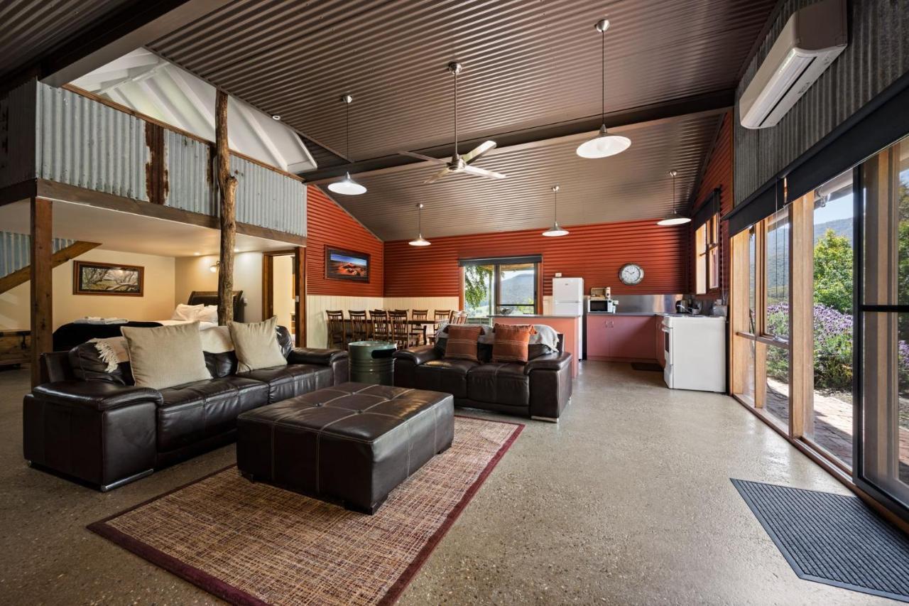 Holiday home At Quins Gap Retreat Bright