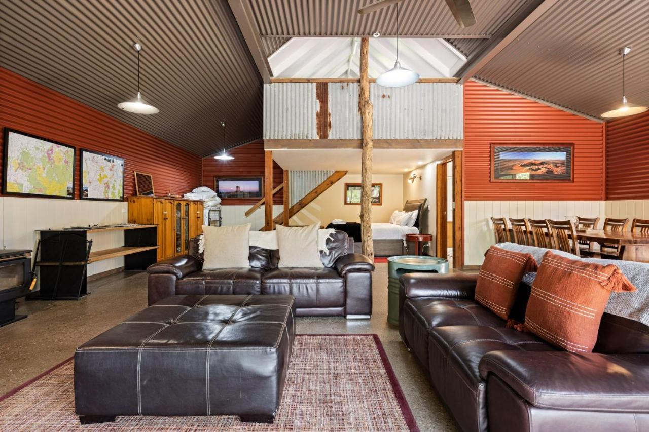 At Quins Gap Retreat Holiday home Bright