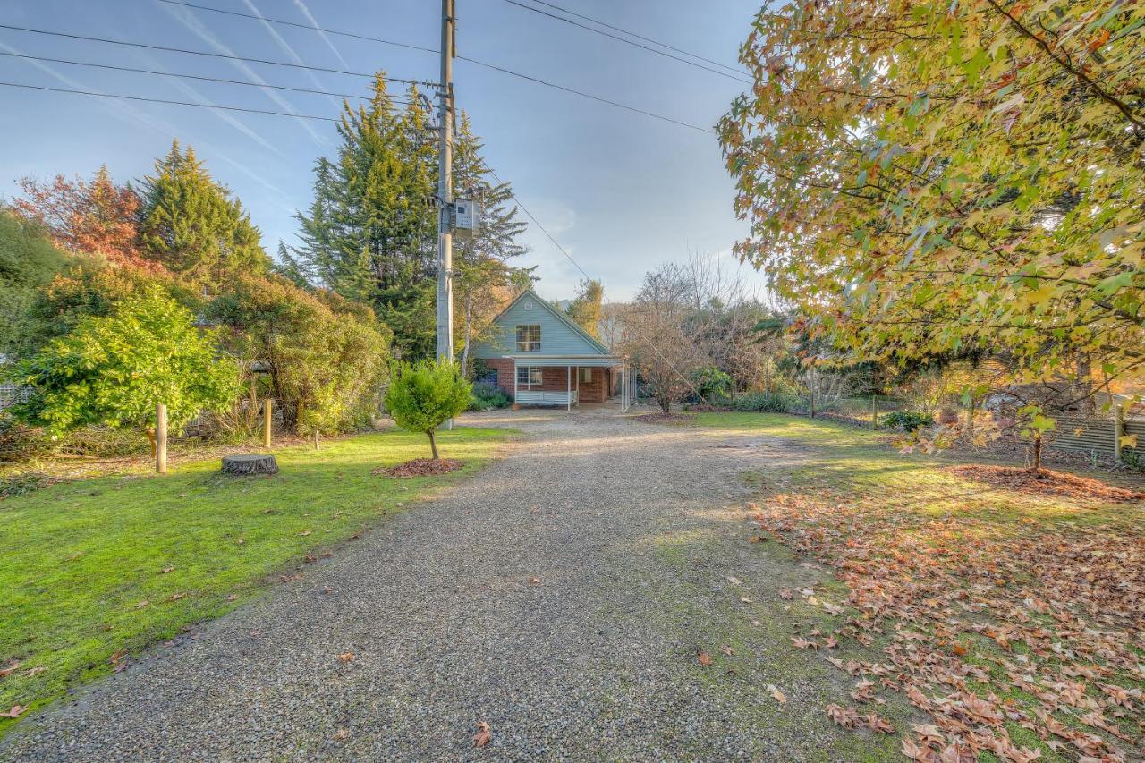 406 Back Porepunkah Road,