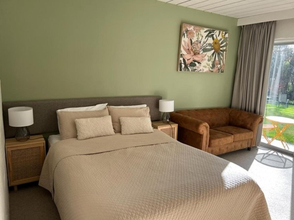 Riverbank Park Motel 2*