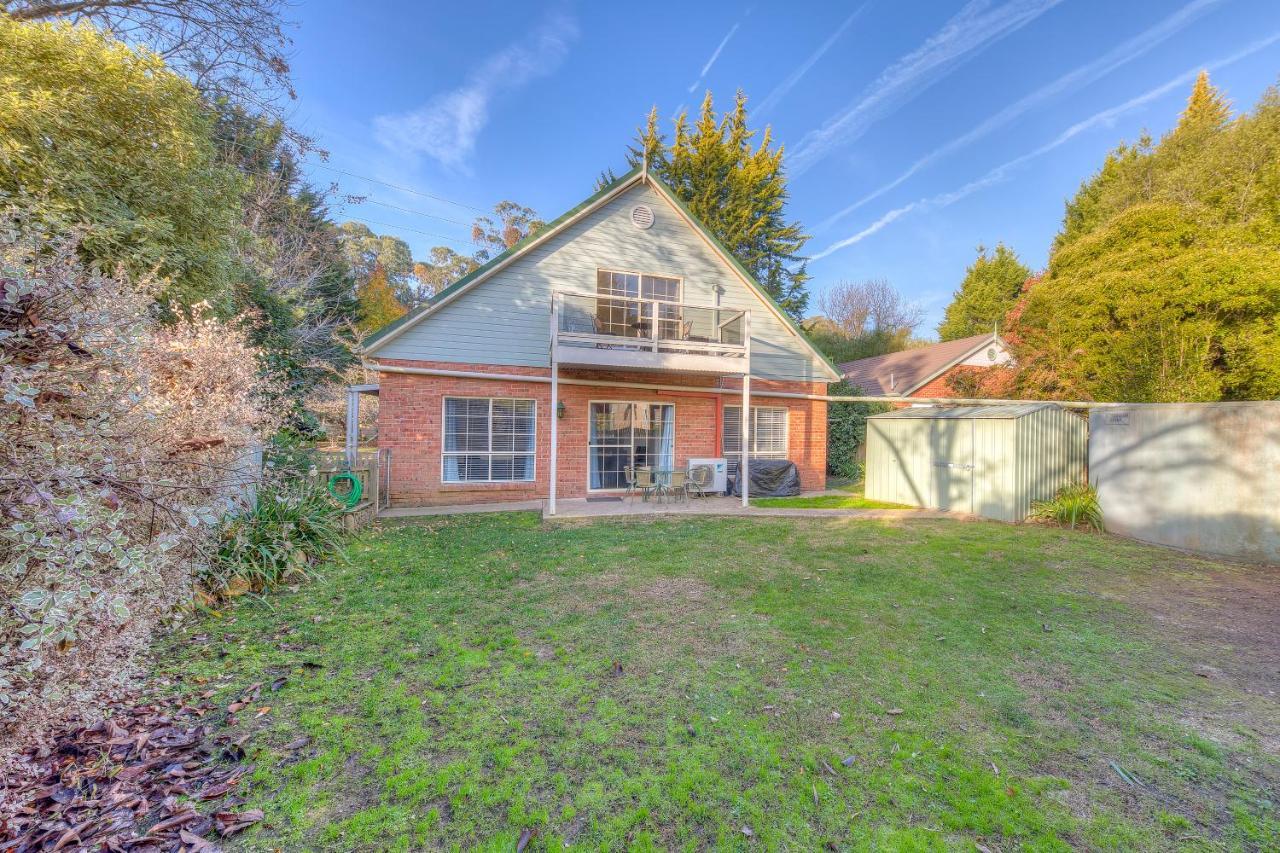 406 Back Porepunkah Road, Apartment Bright
