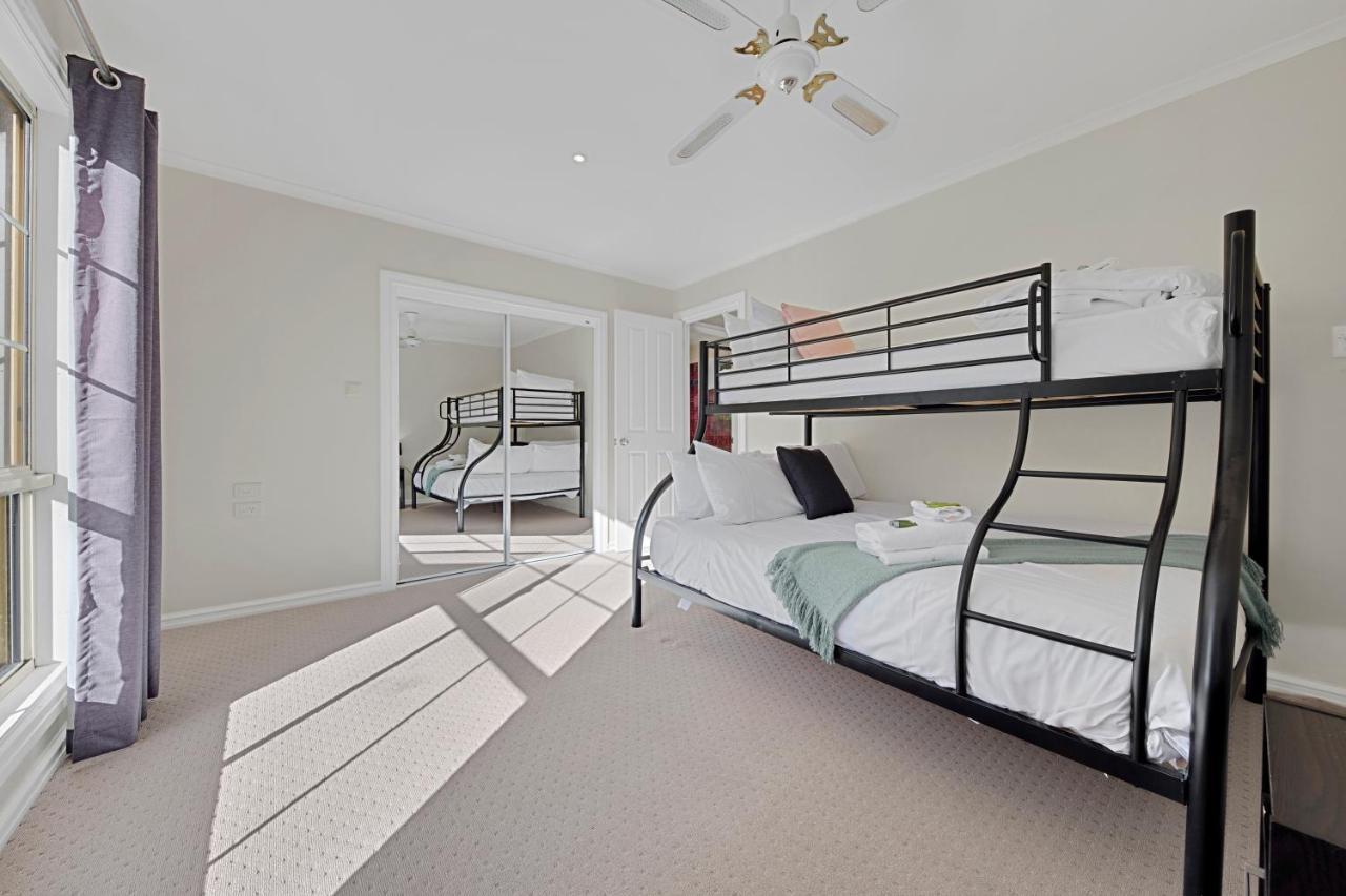 406 Back Porepunkah Road,