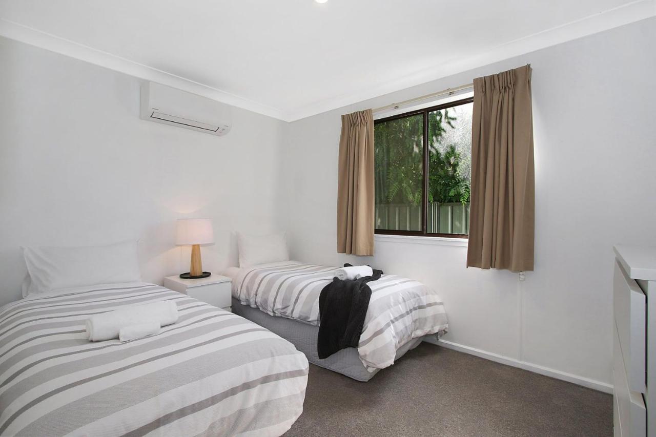 Toorak Place *