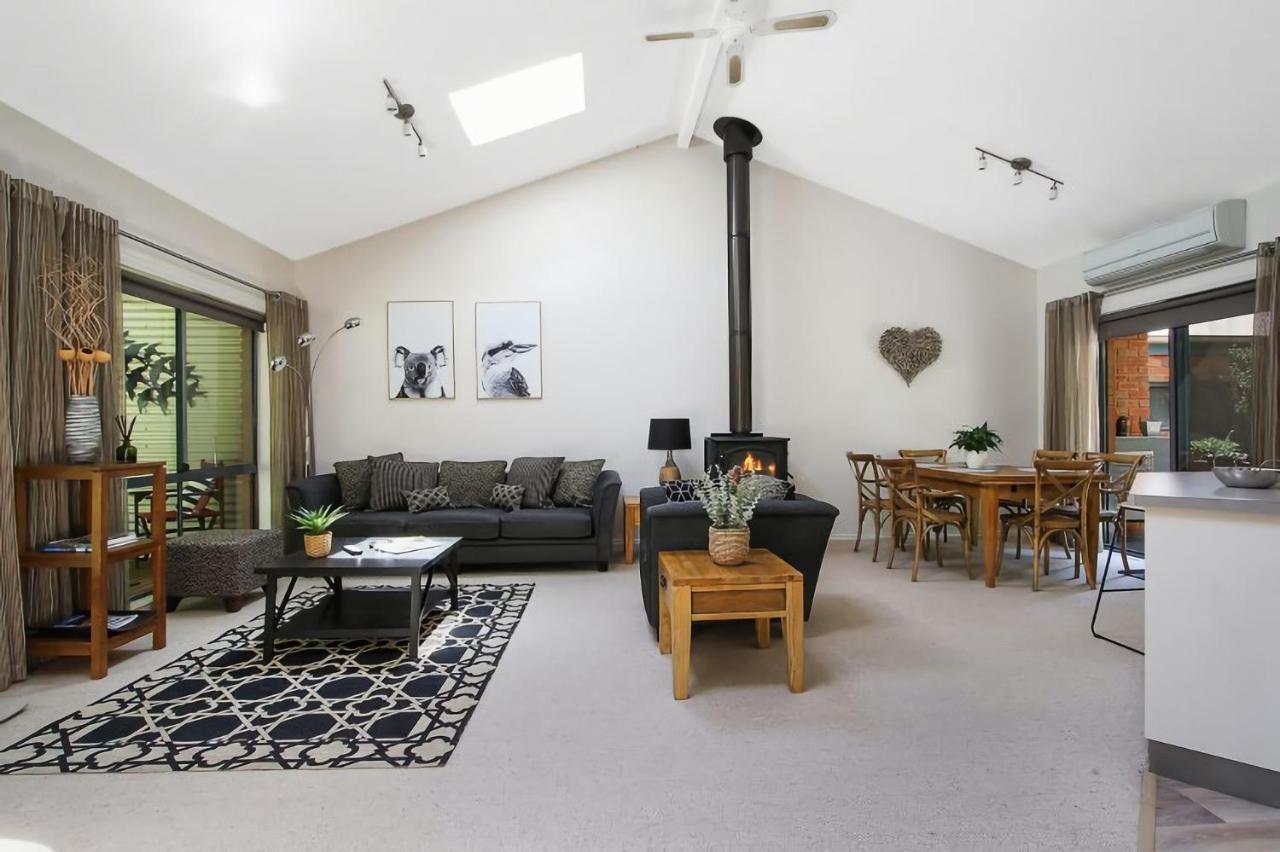Holiday home Brookside