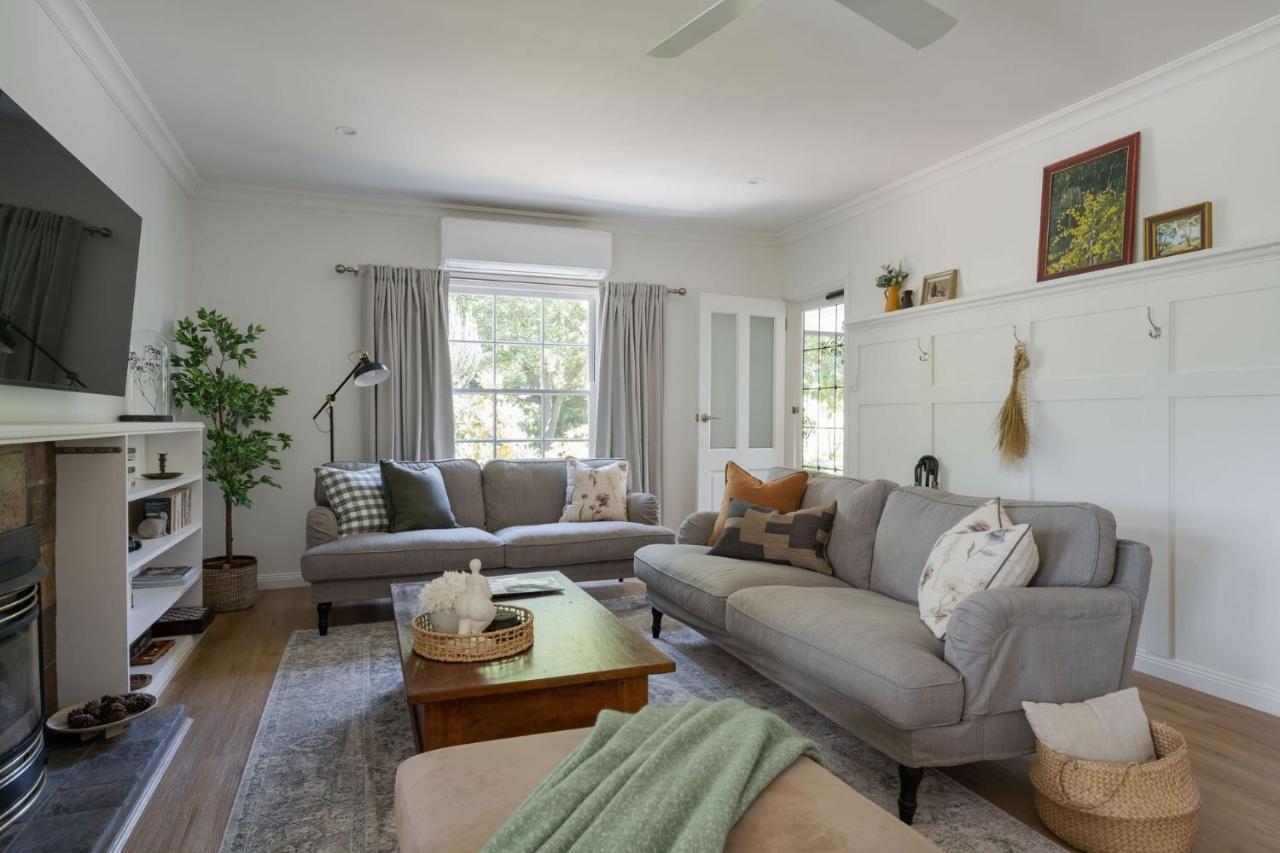 Golden Pine Retreat Holiday home Bright