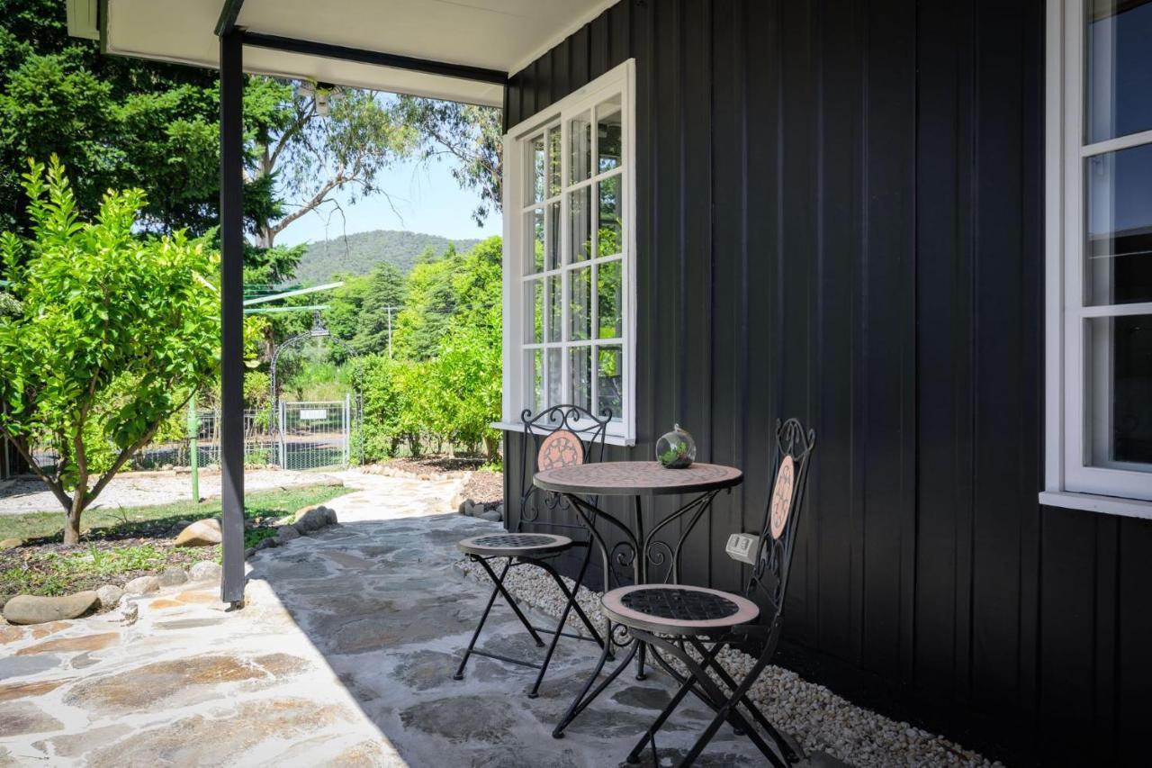 Holiday home Golden Pine Retreat Bright