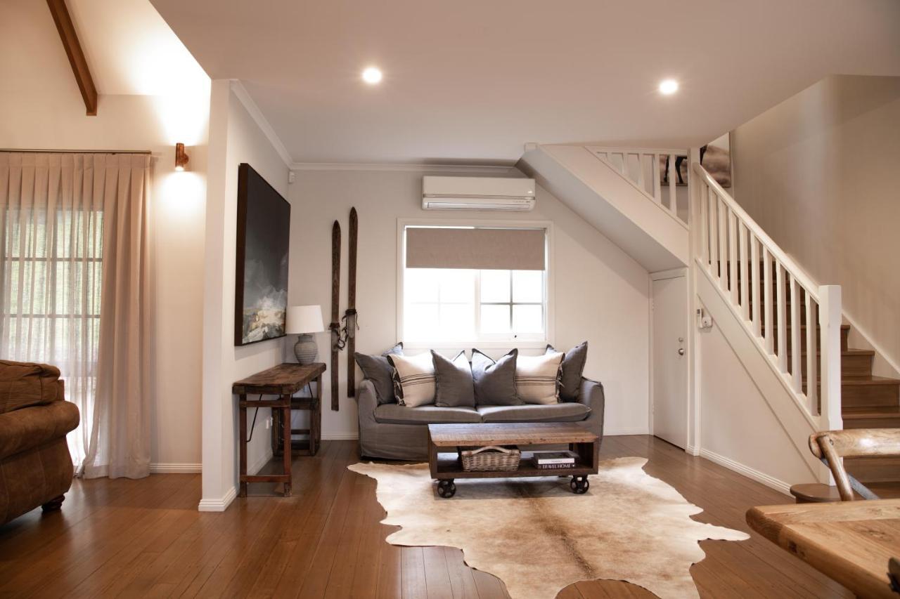 Ridgeview, 34 Walkers Lane Villa Bright