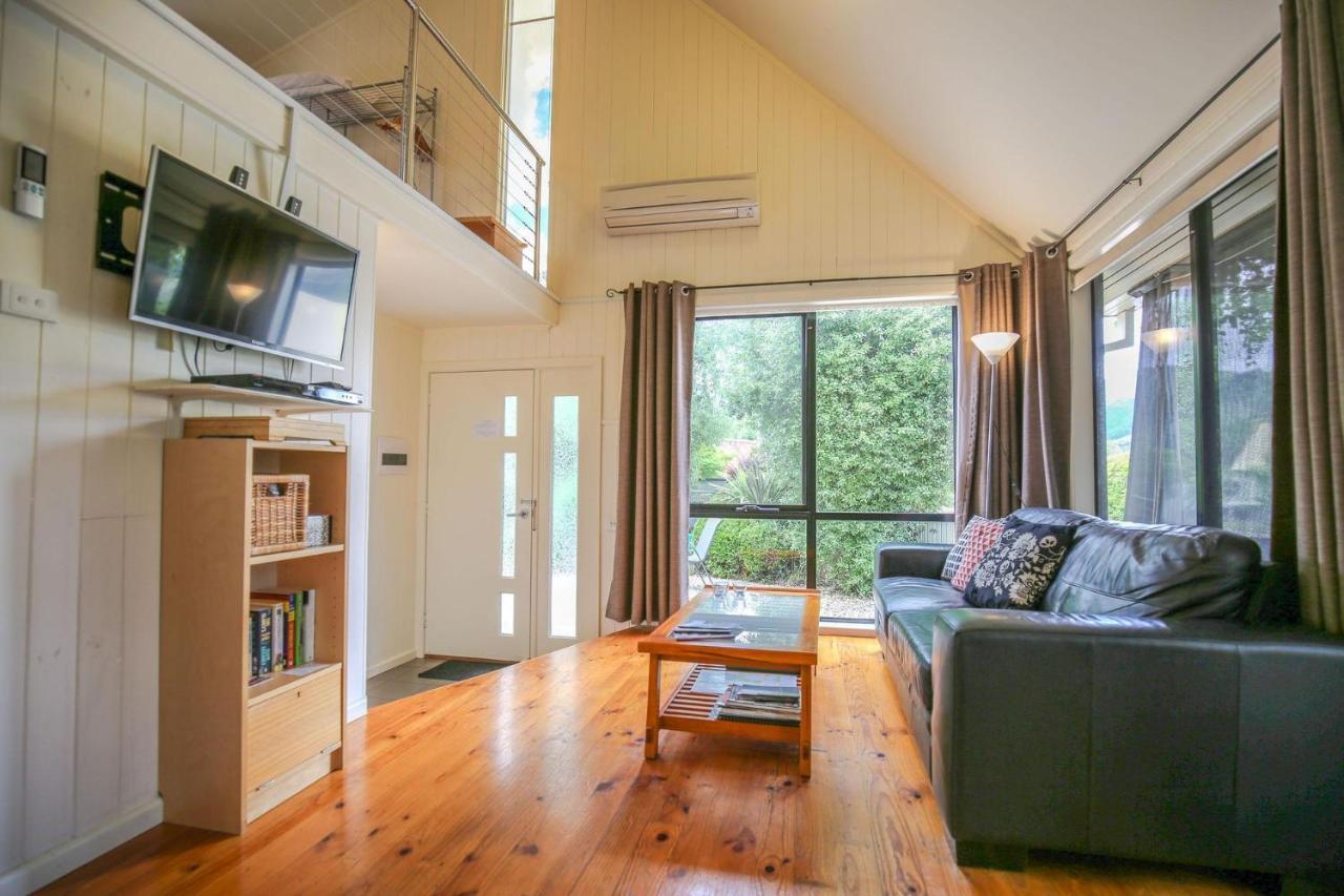 Allambie - 1 Villa *