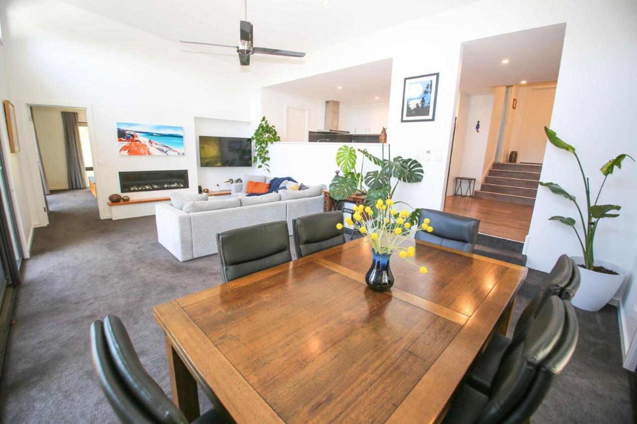 Apex Holiday home Bright