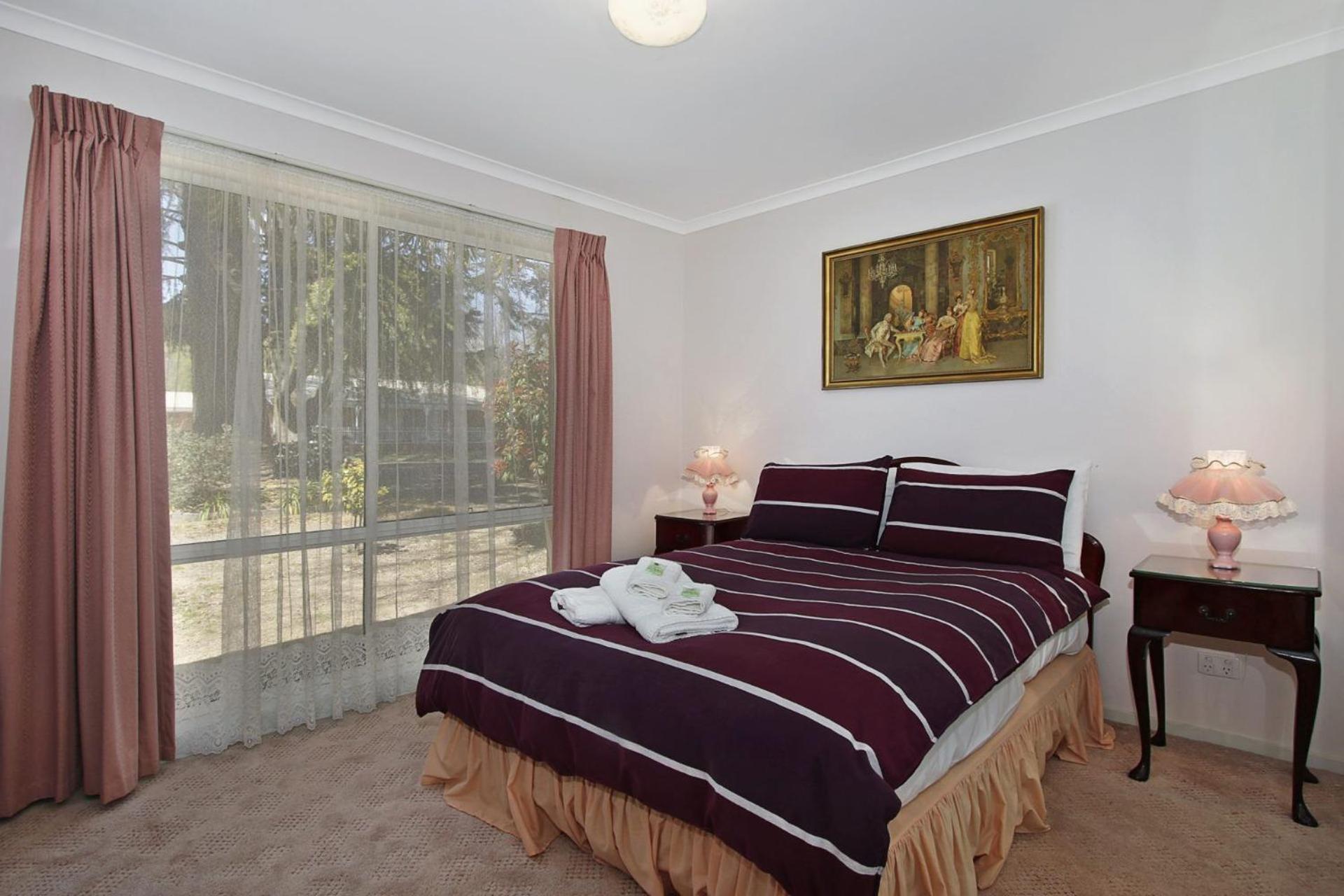 Wood Street - Location! Holiday home *
