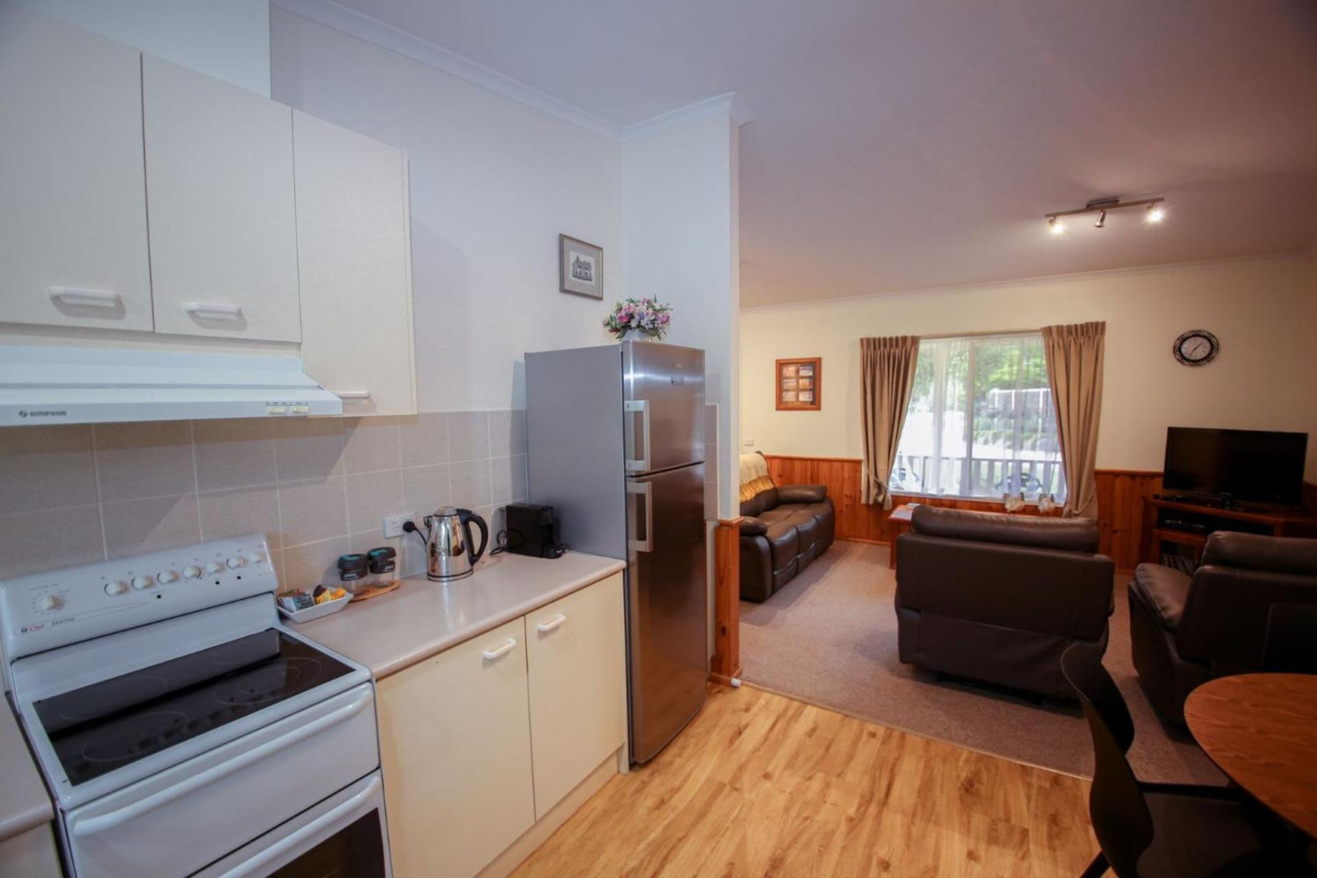 Silver Birches Village - Unit 5 Holiday home Bright
