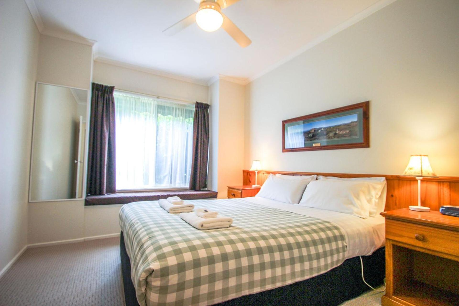 Silver Birches Village - Unit 2 Bright