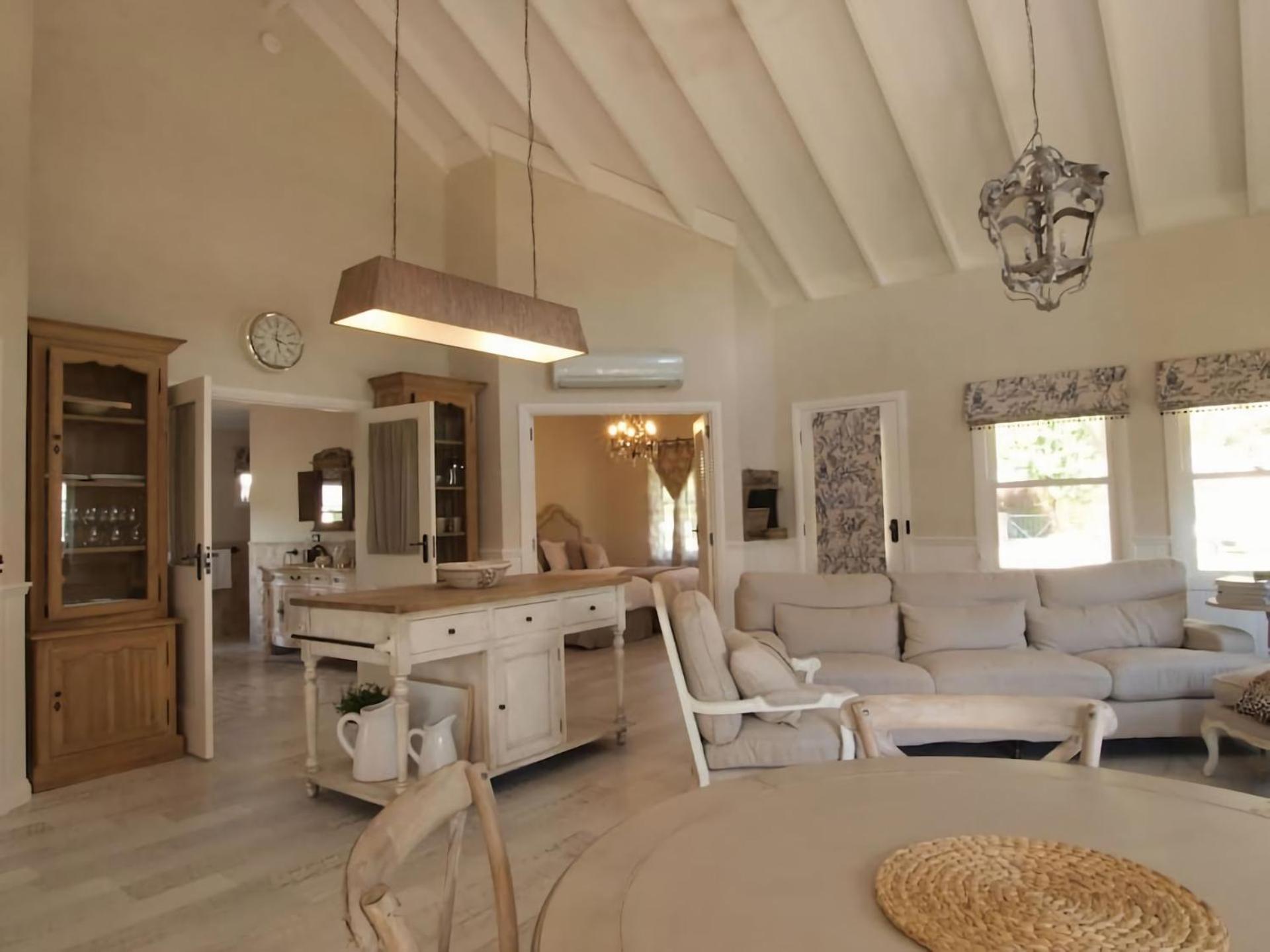 Collins - Luxury * Bright
