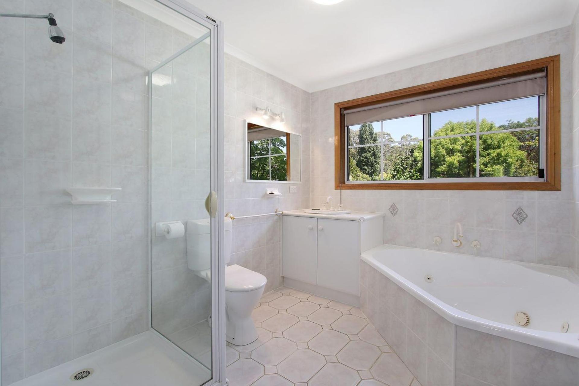 Canyon Walk House And Unit - Five Minute Walk To Town And On The River Holiday home Bright
