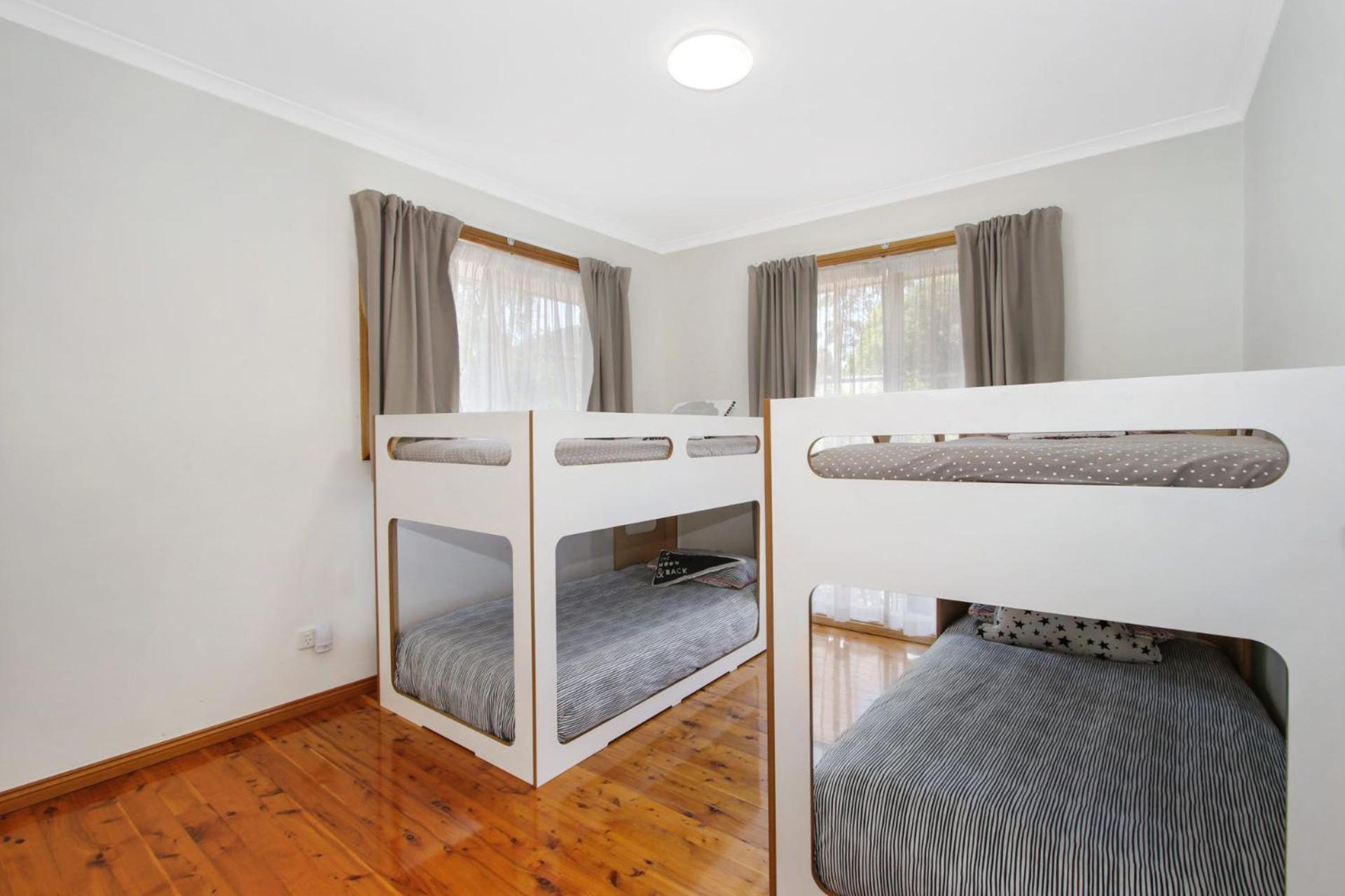Holiday home Canyon Walk House And Unit - Five Minute Walk To Town And On The River *